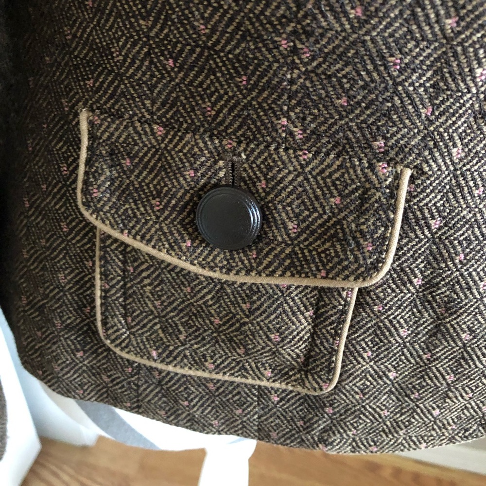 Beautiful Three Button Blazer Jacket - image 5